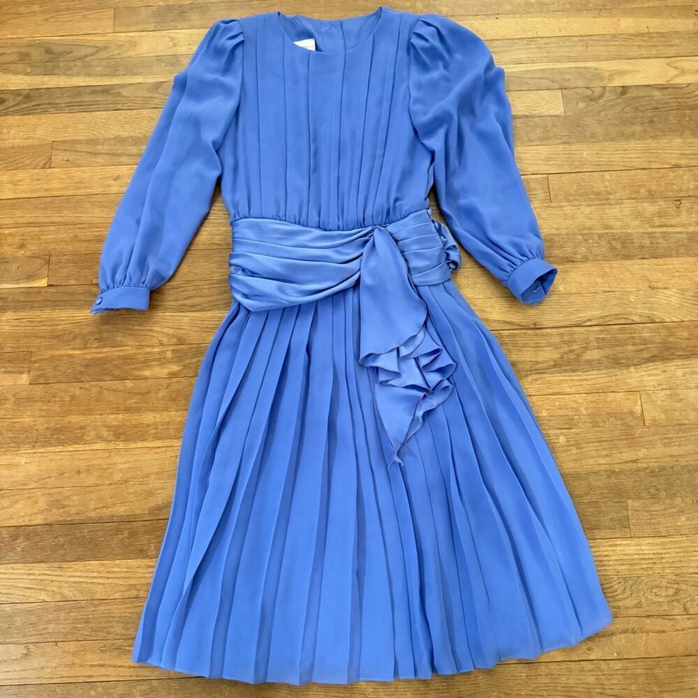 Richard Warren periwinkle blue pleated chiffon formal maxi dress size 10
b47